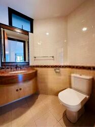 Hillview Avenue (D23), Condominium #556349341